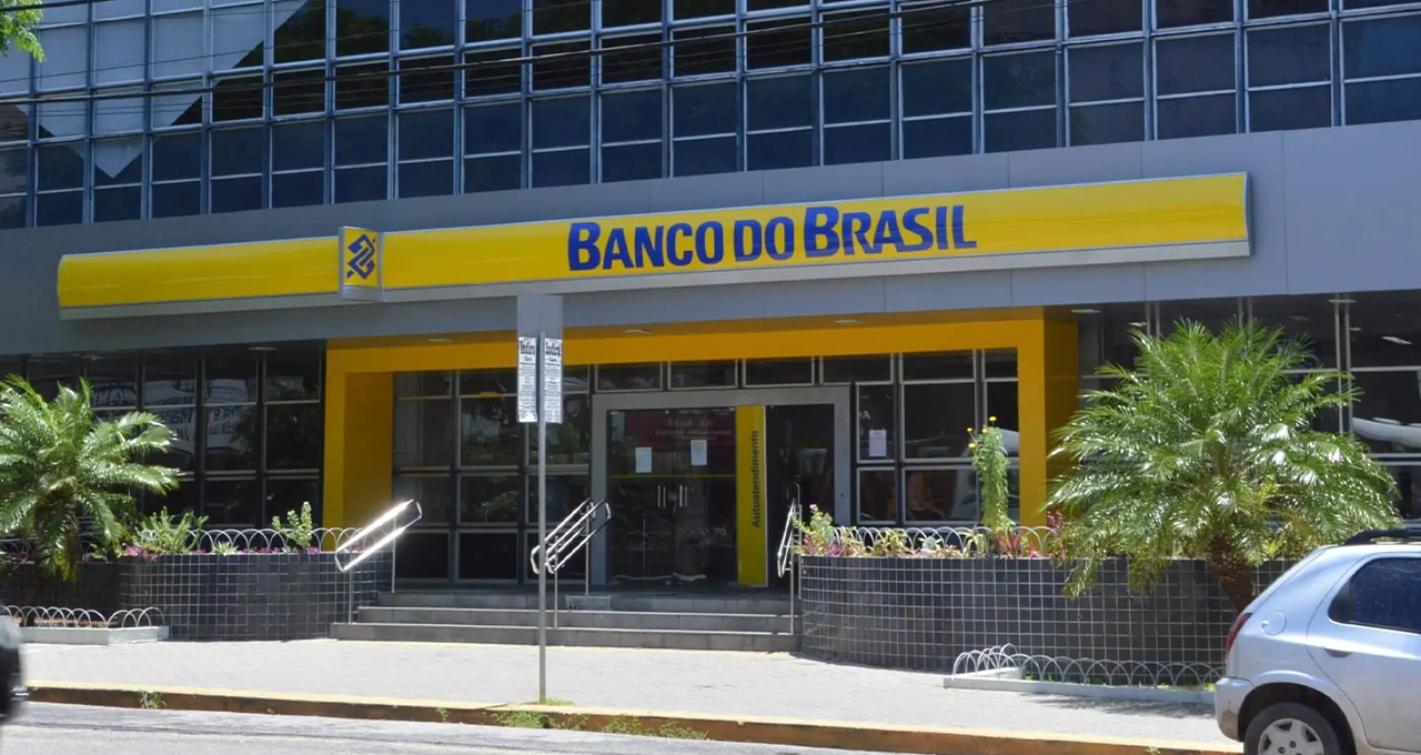 Lucro-do-Banco-do-Brasil-Cai-e-Confirma-Sinal-Vermelho-no-Agro-Banco-Eleva-Provisoes-para-Calotes