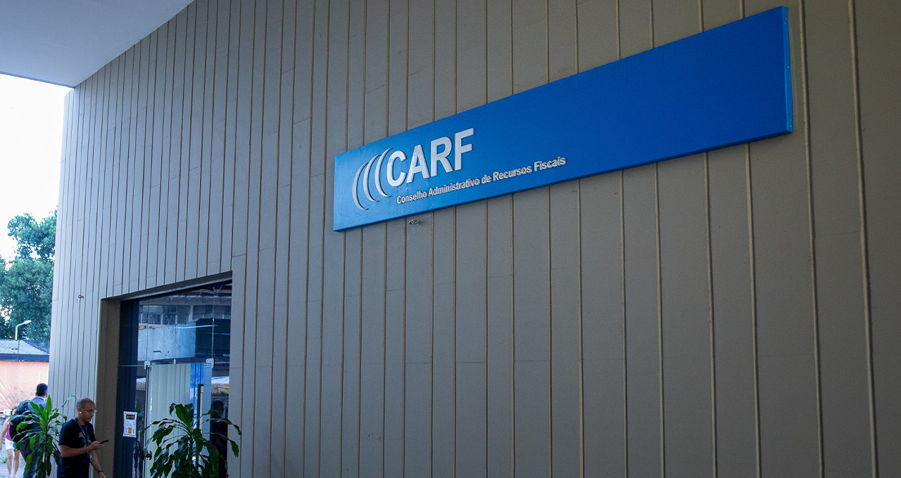 Por maioria, CARF afasta requalificação de securitização como factoring