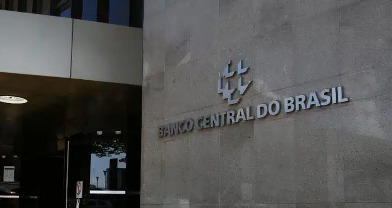 Bancos cobram até 128,87% ao ano no desconto de duplicatas, revela BC