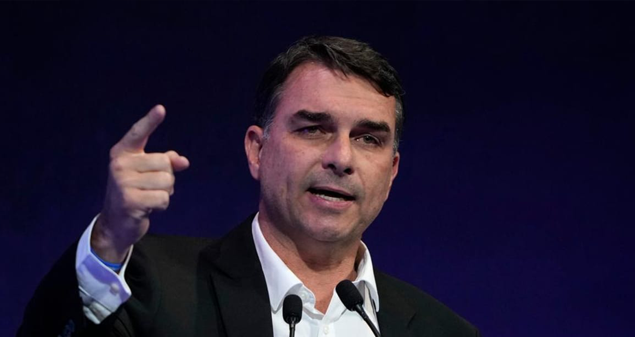 Quaest: Flávio Bolsonaro assume liderança sobre Lula em pesquisa de 2º turno
