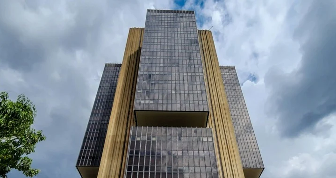 BC decreta liquidação de Trustee e Banvox e eleva para 20 as instituições afastadas